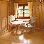 Jagdhaus Strengen By Interhome בית נופש *